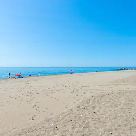 Vaquero Playa * אסטפונה